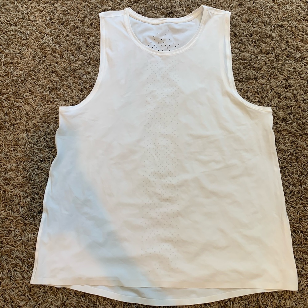 White lululemon tank with cutouts on back